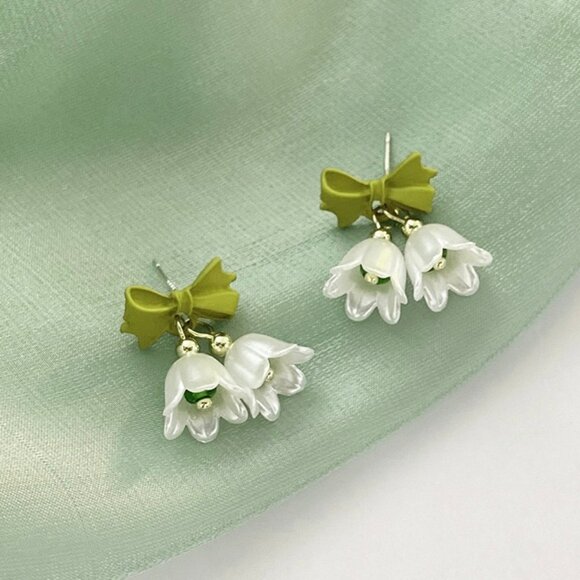 🔥2/$20 Flower Earrings S925 Silver Pin - Picture 4 of 7
